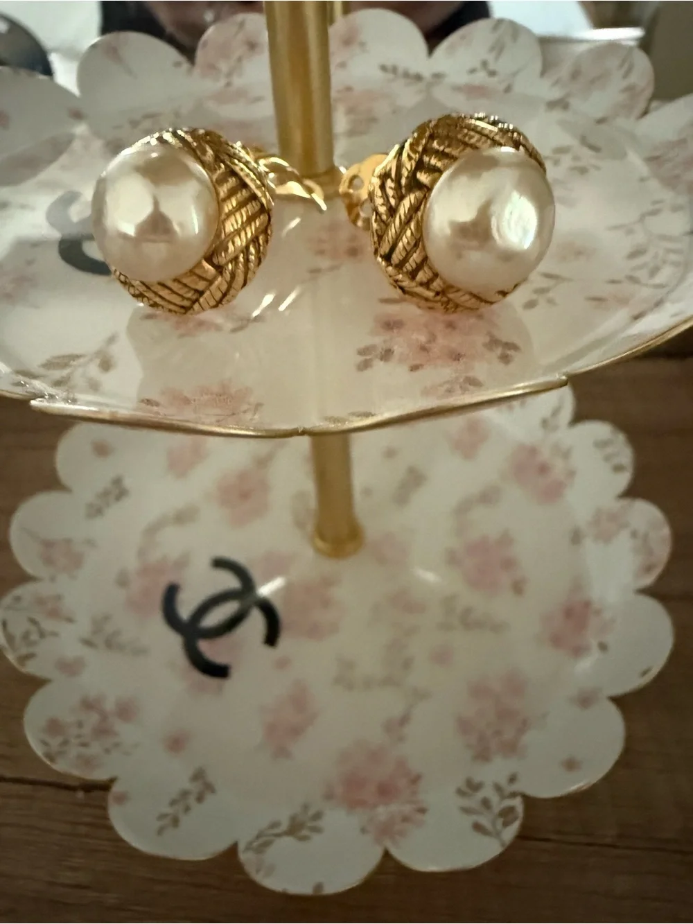CHANEL Vintage Gold-Tone Pearl Knot Clip-On Earrings